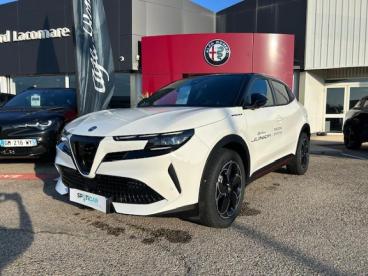 ALFA ROMEO CERTIFIED Alfa Romeo Junior Elettrica 156ch Speciale occasion certifiée - Suv Electrique Blanc Sempione Pastel/toit Noir - Arles Cedex - 3251037_1