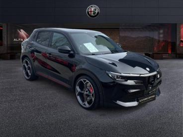 ALFA ROMEO CERTIFIED Alfa Romeo Junior Elettrica 280ch Veloce occasion certifiée - Suv Electrique Noir Tortona Pastel - Bourgoin-jallieu - 3454450_3