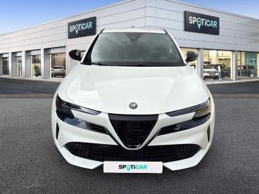 ALFA ROMEO CERTIFIED Alfa Romeo Junior 1.2 Ibrida 136ch Speciale Dct6 occasion certifiée - Suv Hybride Blanc Sempione Pastel/toit Noir - Annemasse - 3603101_2