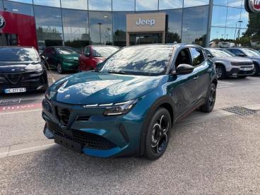 ALFA ROMEO CERTIFIED Alfa Romeo Junior 1.2 Ibrida 145ch Speciale E-dct6 occasion certifiée - Suv Hybride Bleu Navigli Métallisée/toit Noir - Nimes Cedex 9 - 3635985_1