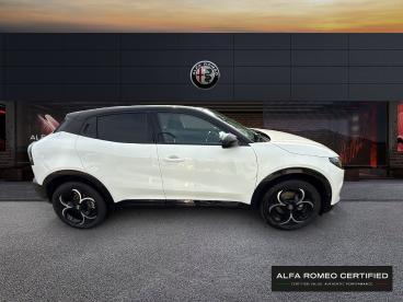 ALFA ROMEO CERTIFIED Alfa Romeo Junior 1.2 Ibrida 136ch Premium Dct6 Q4 occasion certifiée - Suv Hybride Blanc Sempione Pastel/toit Noir - Amilly - 3647706_4
