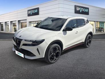 ALFA ROMEO CERTIFIED Alfa Romeo Junior 1.2 Ibrida 136ch Speciale Dct6 occasion certifiée - Suv Hybride Blanc - Nimes Cedex 9 - 3689473_1