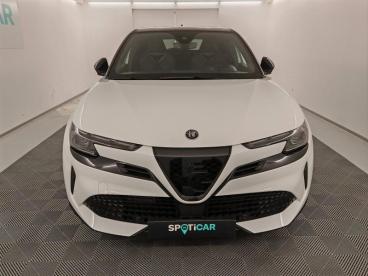 SPOTICAR Alfa Romeo Junior 1.2 Ibrida 136ch Speciale Dct6 Occasion - Suv-4x4 Hybride Blanc Sempione Pastel/toit Noir - Mende - 1203723403_2