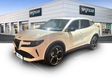 SPOTICAR Alfa Romeo Junior 1.2 Ibrida 145ch Speciale E-dct6 Occasion - Suv-4x4 Hybride Blanc Sempione Pastel/toit Noir - Bieville Beuville - 1203726996_1