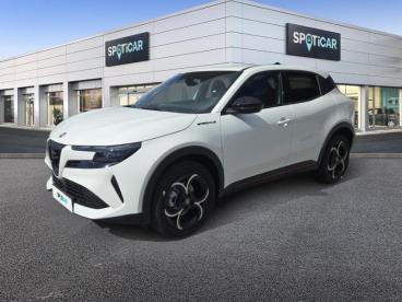 ALFA ROMEO CERTIFIED Alfa Romeo Junior 1.2 Ibrida 145ch Speciale E-dct6 occasion certifiée - Suv Hybride Blanc - Beziers - 3732701_1