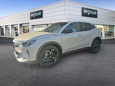 ALFA ROMEO CERTIFIED Alfa Romeo Junior 1.2 Ibrida 136ch Speciale Dct6 occasion certifiée - Suv Hybride Ivoire Scala Métallisée - Annemasse - 3760947_1