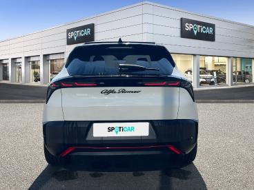 ALFA ROMEO CERTIFIED Alfa Romeo Junior Elettrica 280ch Veloce occasion certifiée - Suv Electrique Blanc - Orleans Cedex 02 - 3801596_5