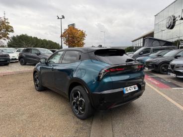 ALFA ROMEO CERTIFIED Alfa Romeo Junior 1.2 Ibrida 145ch Premium E-dct6 Q4 occasion certifiée - Suv Hybride Bleu Navigli Métallisée/toit Noir - Nimes Cedex 9 - 3802212_2