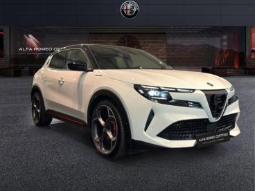 ALFA ROMEO CERTIFIED Alfa Romeo Junior Elettrica 280ch Veloce occasion certifiée - Suv Electrique Noir - Bourgoin-jallieu - 3833227_3