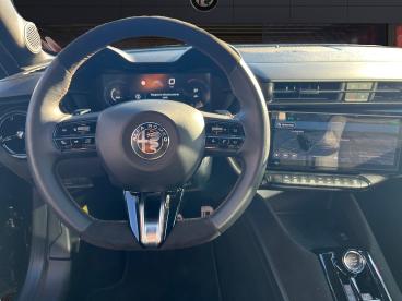 SPOTICAR Alfa Romeo Junior 1.2 Ibrida 145ch Intensa E-dct6 Occasion - Suv-4x4 Hybride Noir - Trelissac - 1203834307_3