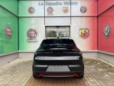 ALFA ROMEO CERTIFIED Alfa Romeo Junior Elettrica 280ch Veloce occasion certifiée - Suv Electrique Noir Tortona Pastel - Montpellier Cedex 3 - 3850958_5