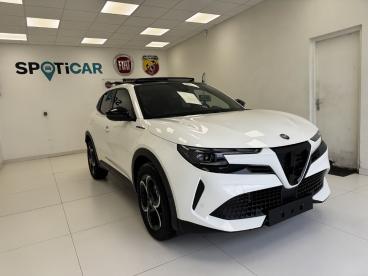 SPOTICAR Alfa Romeo Junior 1.2 Ibrida 136ch Speciale Dct6 Occasion - Suv-4x4 Hybride Blanc - Yvetot - 1203883598_2