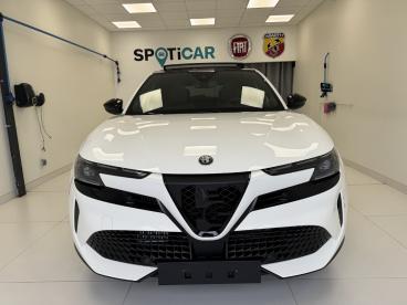 SPOTICAR Alfa Romeo Junior 1.2 Ibrida 136ch Speciale Dct6 Occasion - Suv-4x4 Hybride Blanc - Yvetot - 1203883598_3