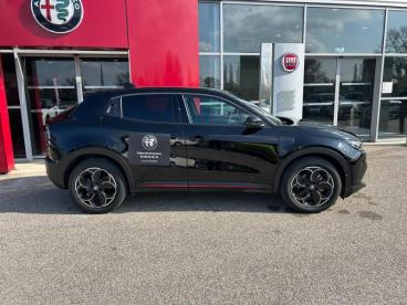 ALFA ROMEO CERTIFIED Alfa Romeo Junior Elettrica 156ch Speciale occasion certifiée - Suv Electrique Noir Tortona Pastel - Salon De Provence Cedex - 3914663_4