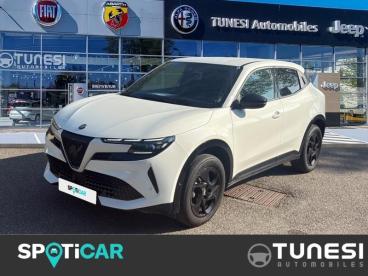 ALFA ROMEO CERTIFIED Alfa Romeo Junior 1.2 Ibrida 136ch Premium Dct6 occasion certifiée - Suv Hybride Blanc - Bourgoin-jallieu - 3955329_1