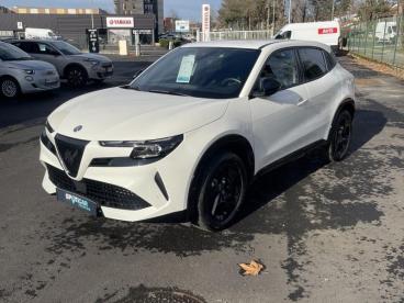 SPOTICAR Alfa Romeo Junior 1.2 Ibrida 136ch Premium Dct6 Occasion - Suv-4x4 Hybride Blanc Sempione Pastel/toit Noir - Brive - 1203961936_3
