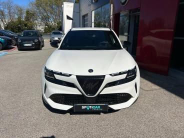 ALFA ROMEO CERTIFIED Alfa Romeo Junior 1.2 Ibrida 136ch Dct6 occasion certifiée - Suv Hybride Blanc - Salon De Provence Cedex - 3962659_3