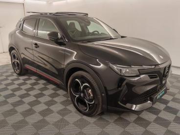ALFA ROMEO CERTIFIED Alfa Romeo Junior 1.2 Ibrida 136ch Speciale Dct6 occasion certifiée - Suv Hybride Noir Tortona Pastel - Aubiere - 3973290_3