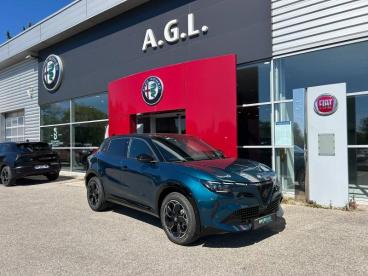 ALFA ROMEO CERTIFIED Alfa Romeo Junior 1.2 Ibrida 145ch Premium E-dct6 occasion certifiée - Suv Hybride Bleu Navigli Métallisée/toit Noir - Salon De Provence Cedex - 3975271_1