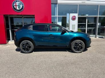 ALFA ROMEO CERTIFIED Alfa Romeo Junior 1.2 Ibrida 145ch Premium E-dct6 occasion certifiée - Suv Hybride Bleu Navigli Métallisée/toit Noir - Salon De Provence Cedex - 3975271_4