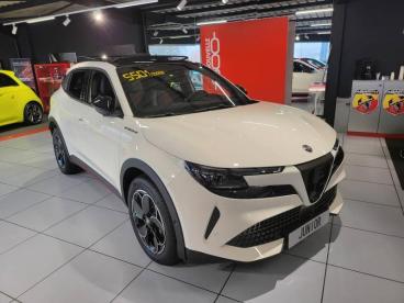 ALFA ROMEO CERTIFIED Alfa Romeo Junior Elettrica 156ch Speciale occasion certifiée - Suv Electrique Blanc - Annemasse - 3990004_1