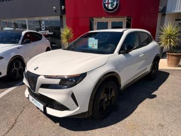 ALFA ROMEO CERTIFIED Alfa Romeo Junior 1.2 Ibrida 136ch Premium Dct6 occasion certifiée - Suv Hybride Blanc - Arles Cedex - 4005714_2