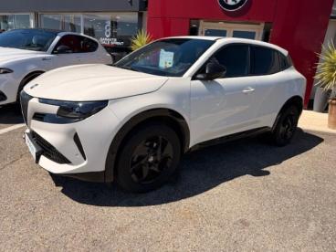 ALFA ROMEO CERTIFIED Alfa Romeo Junior 1.2 Ibrida 136ch Premium Dct6 occasion certifiée - Suv Hybride Blanc - Arles Cedex - 4005714_5