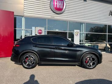 ALFA ROMEO CERTIFIED Alfa Romeo Stelvio 2.2 Diesel 190ch Sprint Q4 At8 My22 occasion certifiée - Suv Diesel Noir Vulcano Métallisée - Salon De Provence Cedex - 3727248_2