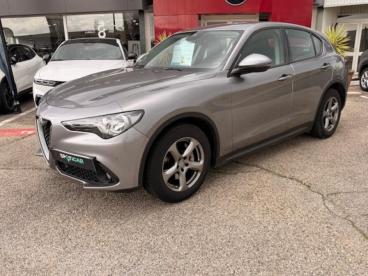 SPOTICAR Alfa Romeo Stelvio 2.2 Diesel 180ch Business At8 Occasion - Suv-4x4 Diesel Gris Stromboli - Arles Cedex - 1203942732_5
