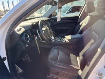 ALFA ROMEO CERTIFIED Alfa Romeo Stelvio 2.2 Diesel 190ch Executive Q4 At8 My19 occasion certifiée - Suv Diesel Blanc Alfa Pastel - Arles Cedex - 3971284_4