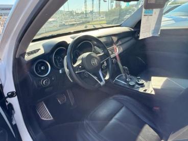 ALFA ROMEO CERTIFIED Alfa Romeo Stelvio 2.2 Diesel 190ch Executive Q4 At8 My19 occasion certifiée - Suv Diesel Blanc Alfa Pastel - Arles Cedex - 3971284_5