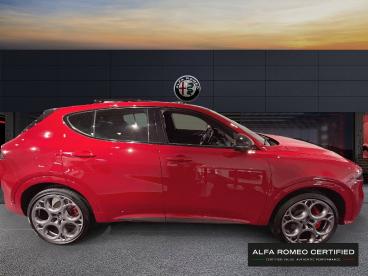 ALFA ROMEO CERTIFIED Alfa Romeo Tonale 1.3 Phev 280ch Tributo Italiano At6 E-q4 occasion certifiée - Suv Hybride Rechargeable Rouge Alfa Pastel/toit Noir - Montrouge - 3505599_4