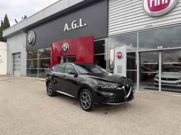 SPOTICAR Alfa Romeo Tonale 1.3 Phev 280ch Ti At6 E-q4 Occasion - Suv-4x4 Hybride Rechargeable Noir Alfa Pastel - Salon-de-provence - 1203807496_1