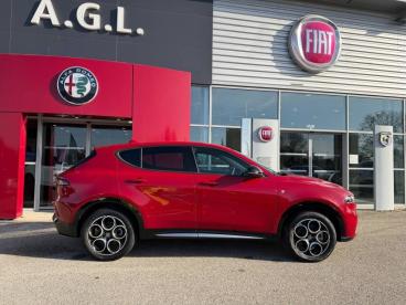 ALFA ROMEO CERTIFIED Alfa Romeo Tonale 1.3 Phev 280ch Ti At6 E-q4 occasion certifiée - Suv Hybride Rechargeable Rouge - Salon De Provence Cedex - 3853431_2
