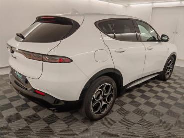 ALFA ROMEO CERTIFIED Alfa Romeo Tonale 1.5 Hybrid 160ch Ti Tct Pack Cuir Harmann Kardon occasion certifiée - Suv Hybride Blanc Alfa Pastel - Aubiere - 3887386_4
