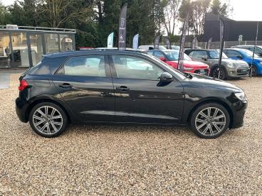 SPOTICAR Audi A1 Sportback 1.5 Tfsi 150 S Tronic 7 Advanced 2 Occasion - Citadine Essence Noir - Callian - 1203907704_4