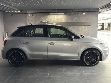 SPOTICAR Audi A1 Sportback 1.4 Tfsi 125ch Midnight Series S Tronic 7 Occasion - Citadine Essence Argent Fleuret/arches+pav Noir Brillant - Levallois Perret - 1203986413_4