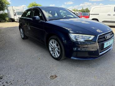 SPOTICAR Audi A3 Sportback 5 Tdi 150 S Tronic Business Line Occasion - Berline Diesel Bleu - Feillens - 1203588465_1