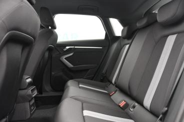 SPOTICAR Audi A3 Sportback Tfsi Mild Hybrid 116 S Tronic 7 Advanced Edition Occasion - Berline Essence Arkona White - Montendre - 1203644224_4