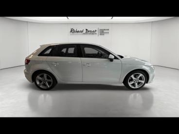 SPOTICAR Audi A3 Sportback 35 Tfsi 150ch Cod Sport S Tronic 7 Euro6d-t Occasion - Berline Essence Blanc Clair - Villeurbanne - 1203951420_4