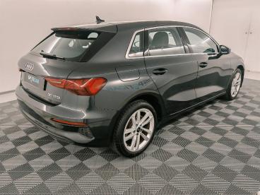 SPOTICAR Audi A3 Sportback 30 Tfsi 110ch Mild Hybrid Business Line S Tronic 7 Occasion - Berline Hybride Noir Mythic Métallisé - Aubiere - 1204205168_4