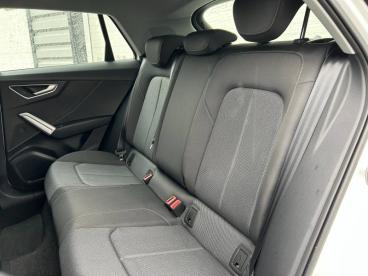 SPOTICAR Audi Q2 30 Tdi 116ch Design Occasion - Suv-4x4 Diesel Blanc Glacier Métallisé - Cessy - 1203772060_4