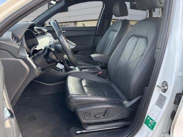 SPOTICAR Audi Q3 35 Tdi 150ch S Line S Tronic 7 Occasion - Suv-4x4 Diesel Blanc Banquise - Libourne - 1203815783_5