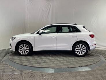 SPOTICAR Audi Q3 35 Tfsi 150 Ch S Tronic 7 Design Luxe Occasion - Suv-4x4 Essence Glacier White Metallic - Merignac - 1204243094_2