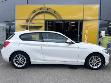 SPOTICAR Bmw Serie 1 18i Lounge Occasion - Berline Essence Blanc - Pontivy - 1204183441_4