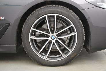 SPOTICAR Bmw Serie 5 Touring 518d Twinpower Turbo 150 Ch Bva8 M Sport Occasion - Break Diesel Sophistograu Brillanteffekt Metalli - Montendre - 1203995894_3