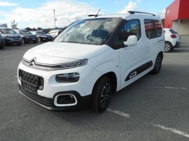 SPOTICAR Citroën Berlingo Taille M Bluehdi 130 S&s Eat8 Shine Occasion - Familiale Diesel Blanc - Les Herbiers - 1202915637_1