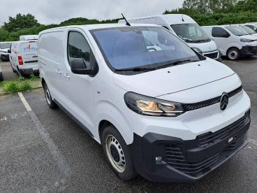 SPOTICAR Citroën Jumpy Fgn M Bluehdi 145 S&s Eat8 Occasion - Utilitaire Diesel Blanc - Orvault - 1204011262_2