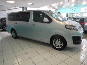 SPOTICAR Citroën Spacetourer Xl Bluehdi 120ch Business S&s E6.d-temp Occasion - Familiale Diesel Gris Aluminium (m) - Auxerre - 1204001041_4