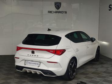 SPOTICAR Cupra Leon 1.5 Etsi 150 Dsg7 V Occasion - Berline Hybride Blanc - Treillieres - 1203955545_4